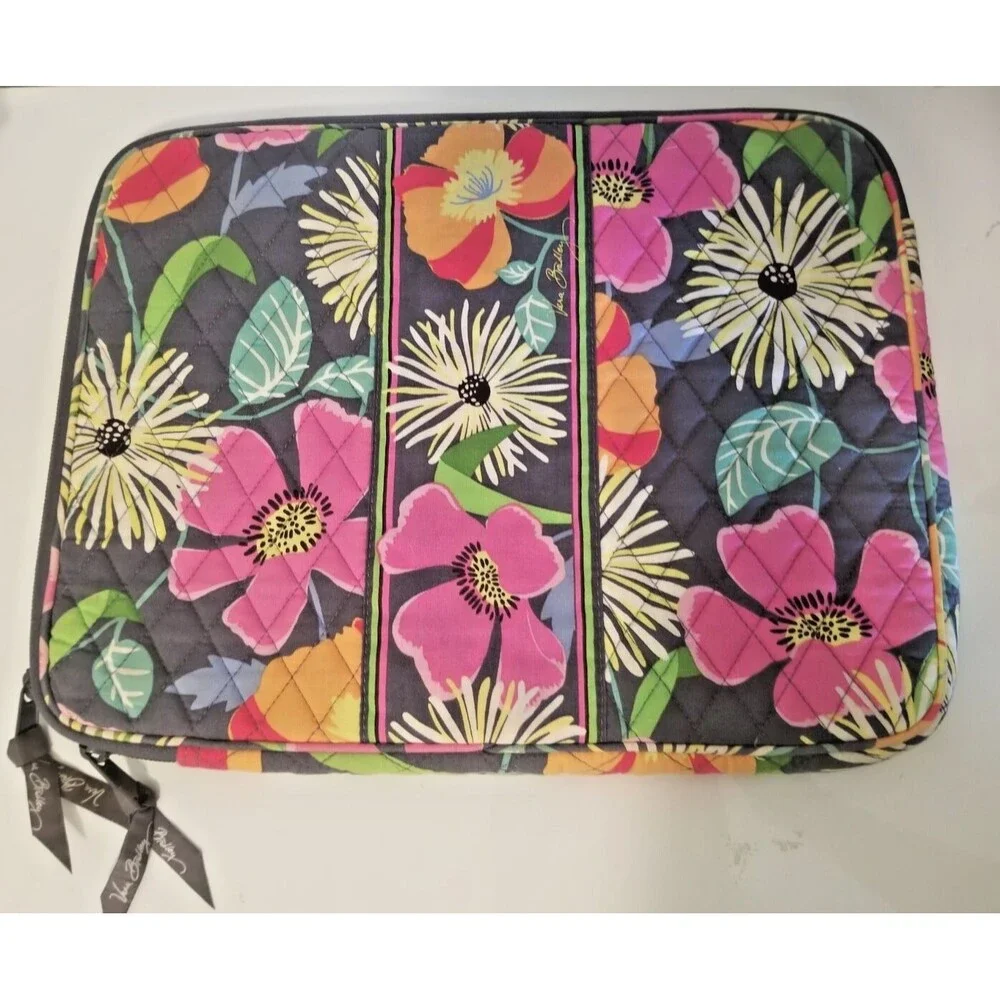Vera Bradley Quilted Case Sleeve Zipper Interior Pocket 14